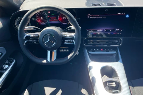 Mercedes-Benz CLA CLA 180 con tecnología híbrida