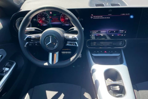 Mercedes-Benz CLA CLA 180 con tecnología híbrida