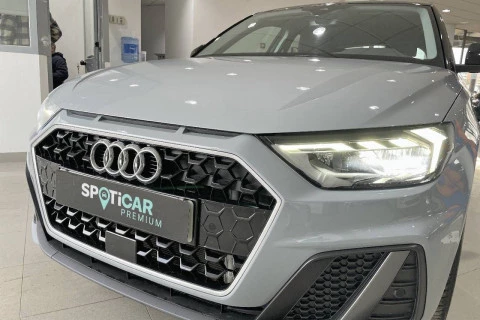 Audi A1 Sportback Adrenal Black 30TFSI 81kW S tr