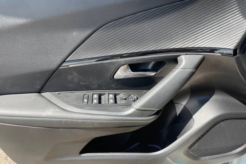 Peugeot 2008 GT BlueHDI 130 S&S EAT8