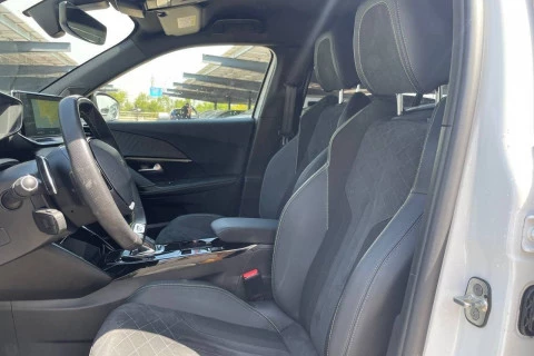 Peugeot 2008 GT BlueHDI 130 S&S EAT8