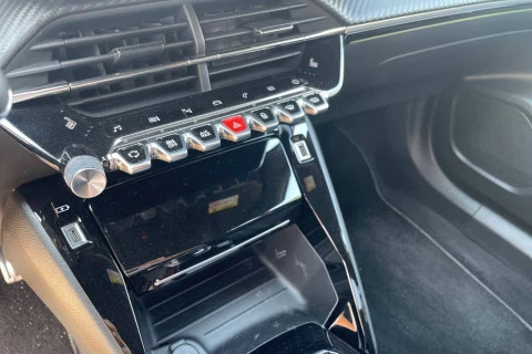 Peugeot 2008 GT BlueHDI 130 S&S EAT8