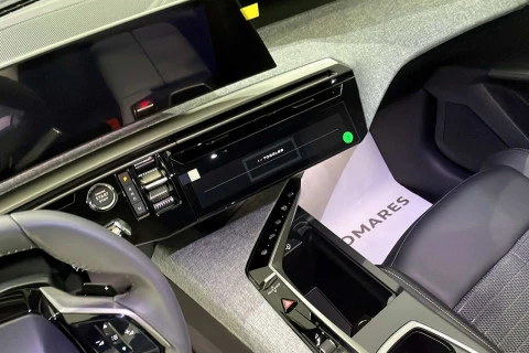 Peugeot 3008 Plug-in Hybrid 1.6 143KW Allure Exclusive e-DCS7