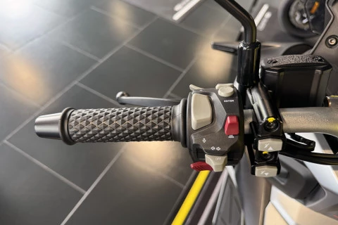 Voge SR1 ADV Gris Antracita