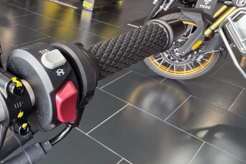 Voge SR1 ADV Gris Antracita