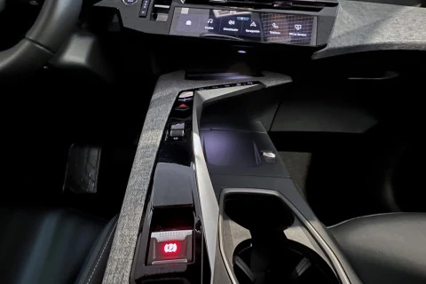 Peugeot 3008 Hybrid 1.2 107KW Allure eDCS6