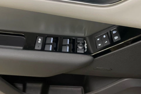 Land Rover Range Rover Velar 2.0D I4 MHEV S 4WD Auto 150 kW (204 CV)