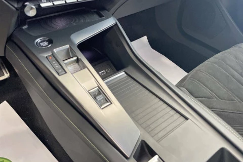 Peugeot 408 408 GT Puretech 130 EAT8