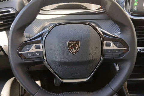 Peugeot 208 PureTech 100 Active 75 kW (100 CV)