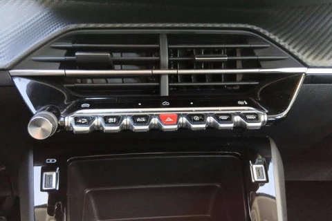 Peugeot 208 PureTech 100 Active 75 kW (100 CV)