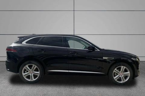 Jaguar F-Pace 2.0D l4 MHEV SE AWD Auto 150 kW (204 CV)