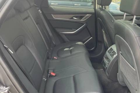 Jaguar F-Pace 2.0D l4 MHEV SE AWD Auto 150 kW (204 CV)