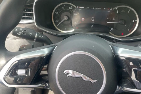 Jaguar F-Pace 2.0D l4 MHEV SE AWD Auto 150 kW (204 CV)