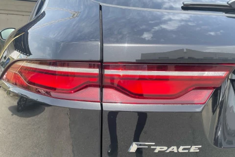 Jaguar F-Pace 2.0D l4 MHEV SE AWD Auto 150 kW (204 CV)