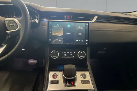 Jaguar F-Pace 2.0D l4 MHEV SE AWD Auto 150 kW (204 CV)