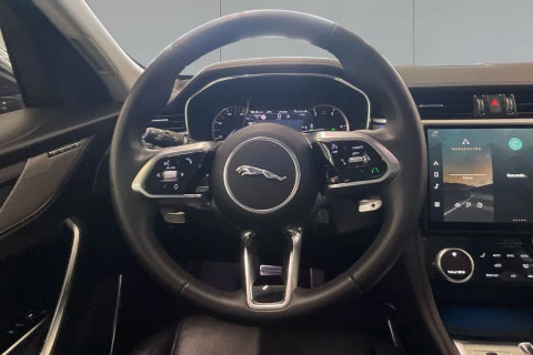 Jaguar F-Pace 2.0D l4 MHEV SE AWD Auto 150 kW (204 CV)