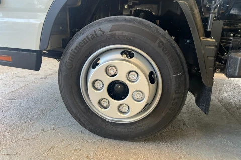 Mitsubishi Fuso Canter 7c18 Portacoches