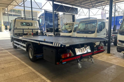 Mitsubishi Fuso Canter 7c18 Portacoches