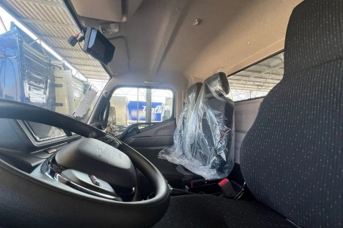 Mitsubishi Fuso Canter 7c18 Portacoches