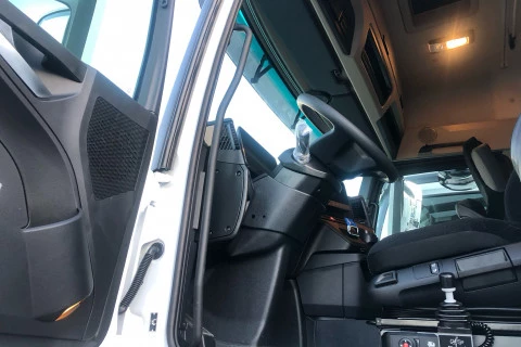 Mercedes-Benz Actros 1848 LS F