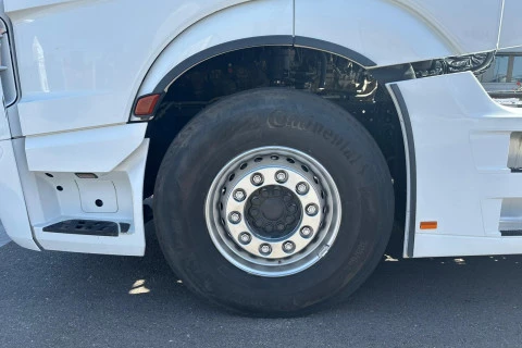 Mercedes-Benz Actros 1851 LS