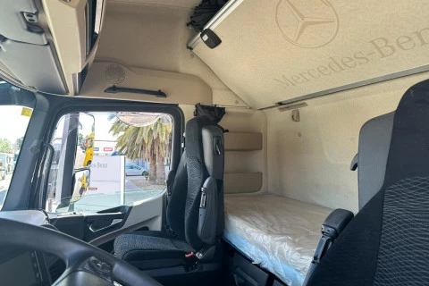 Mercedes-Benz Actros 1851 LS