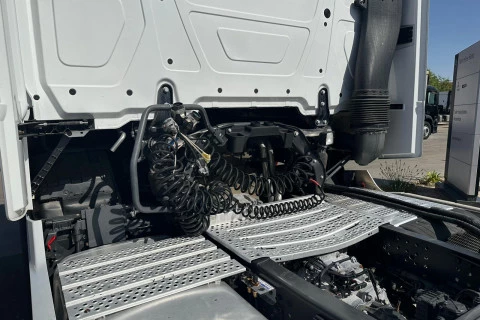 Mercedes-Benz Actros 1851 LS