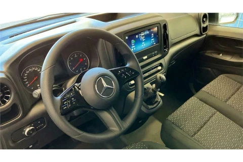 Mercedes-Benz Vito 110 CDI FURGON BASE