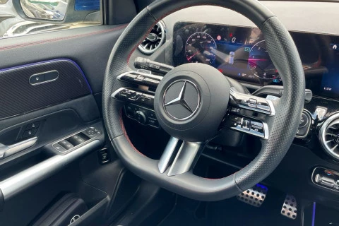 Mercedes-Benz GLA GLA 200 D