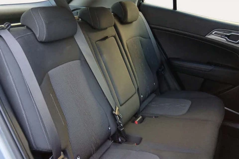 Kia Sportage 1.6 T-GDi MHEV 118kW (160CV) Drive 17