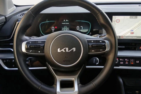 Kia Sportage 1.6 T-GDi MHEV 118kW (160CV) Drive 17