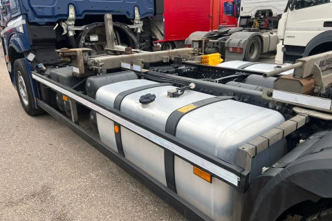 Mercedes-Benz Actros 2553 L BDF