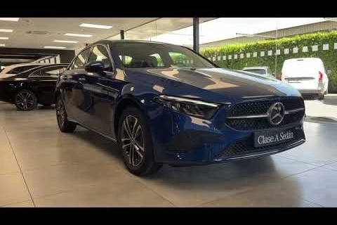 Mercedes-Benz Clase A A 250 e con tecnología híbrida EQ Sedán