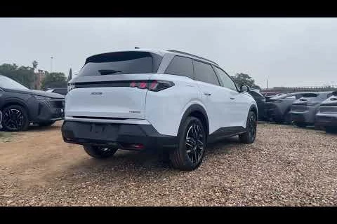 Peugeot 5008 Plug-in Hybrid 1.6 143KW Allure Exclusive e-DCS7