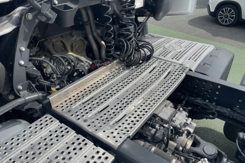 Mercedes-Benz Actros 1848LS