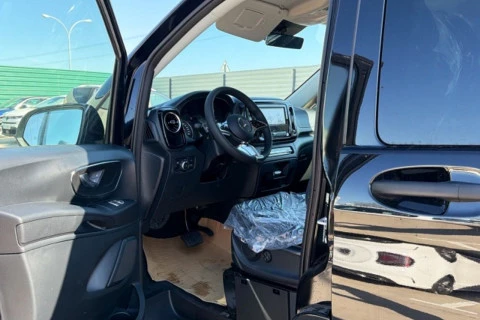 Mercedes-Benz Vito 116CDI AT 120kW Tourer Select Larga