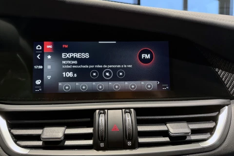 Alfa Romeo Giulia 2.9T V6 382kW (520CV) Quadrifoglio AT