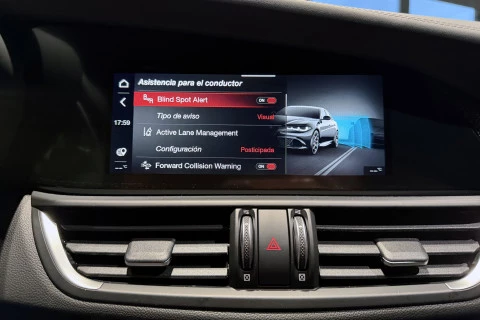 Alfa Romeo Giulia 2.9T V6 382kW (520CV) Quadrifoglio AT