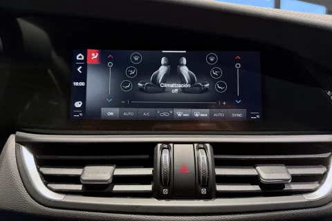 Alfa Romeo Giulia 2.9T V6 382kW (520CV) Quadrifoglio AT