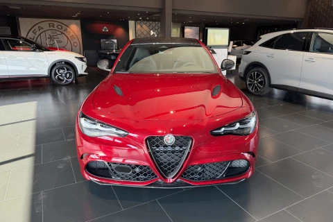 Alfa Romeo Giulia 2.9T V6 382kW (520CV) Quadrifoglio AT