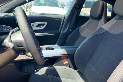 Mercedes-Benz CLA CLA 180 con tecnología híbrida