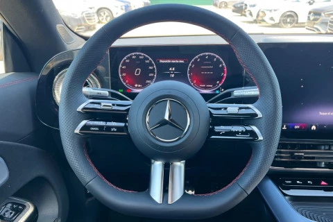Mercedes-Benz CLA CLA 180 con tecnología híbrida