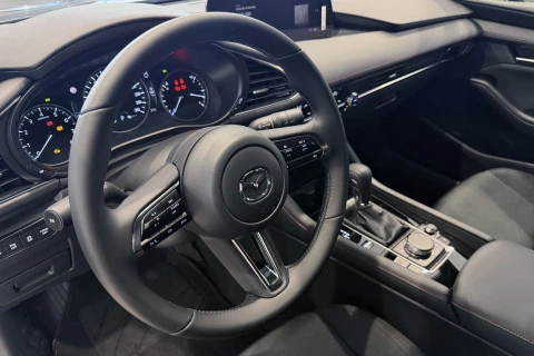 Mazda3 2.5L E-SKY G MHEV 103kW 6AT Homura
