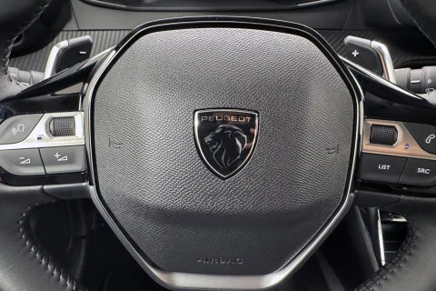 Peugeot 208 Allure HYBRID 110 eDCS6