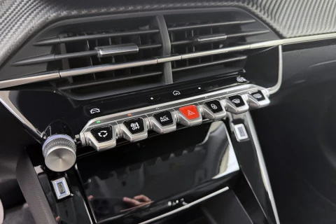 Peugeot 208 Allure HYBRID 110 eDCS6