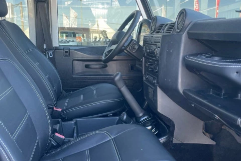 Land Rover Defender 110 SW E 90 kW (122 CV)