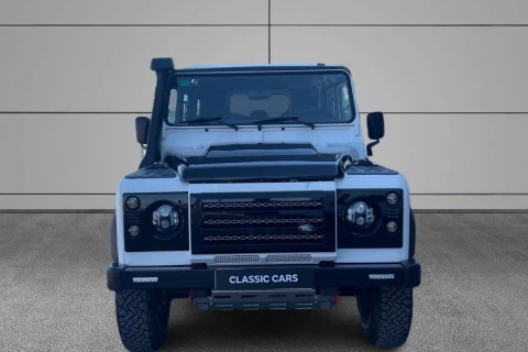 Land Rover Defender 110 SW E 90 kW (122 CV)