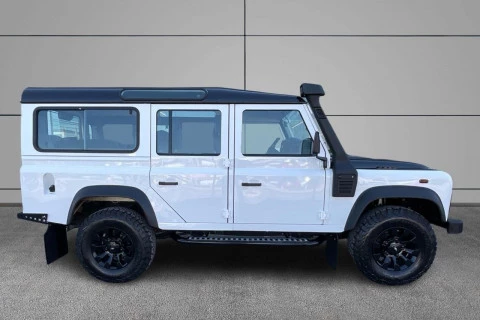 Land Rover Defender 110 SW E 90 kW (122 CV)