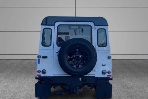 Land Rover Defender 110 SW E 90 kW (122 CV)