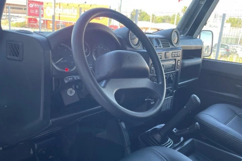 Land Rover Defender 110 SW E 90 kW (122 CV)